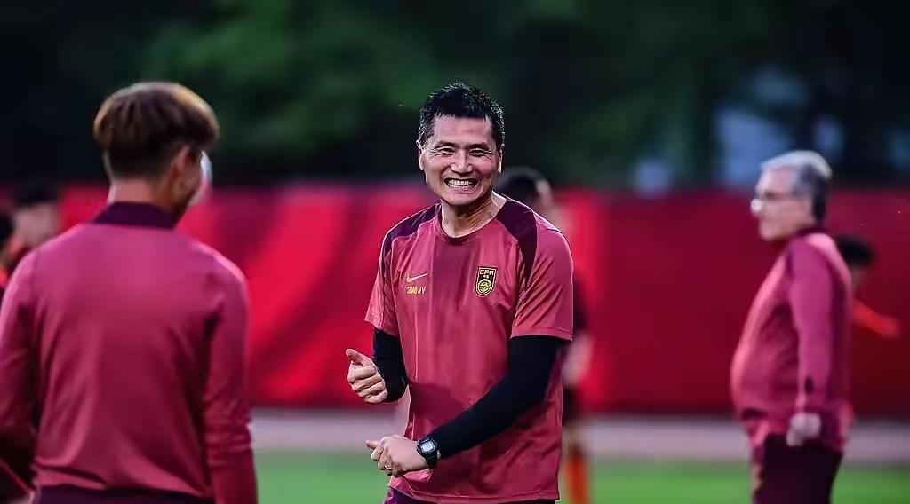 伊万自己不成功，把三位徒弟都带成功了，伊万还是有几把刷子的，伊万虽然下课了，但是