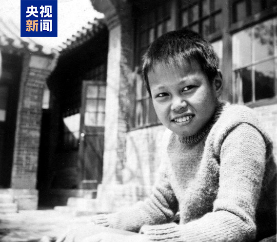 杨振宁逝世一生心怀家国，先生千古！[比心][比心]我的身体里循环着的是父亲的血液，是