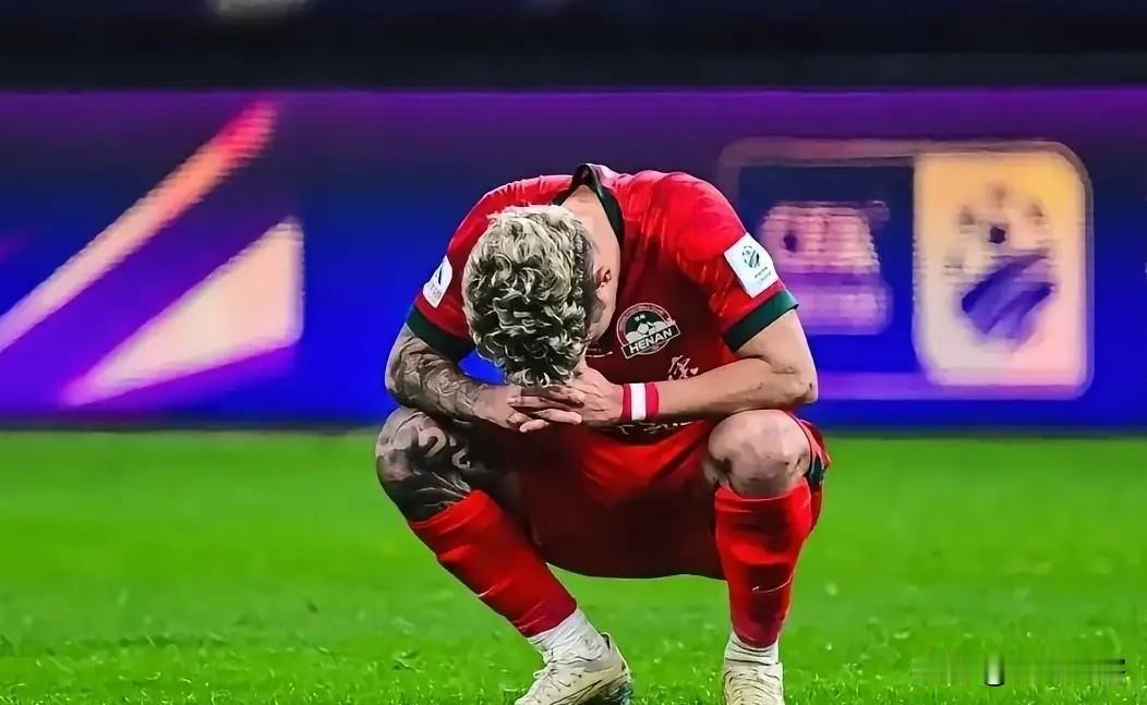 足协杯尘埃落定，河南队获得亚军，不过关于下赛季的球员框架还无法完全确定！首先外