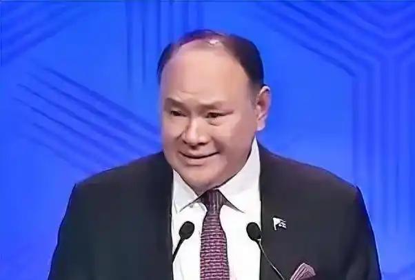 菲律宾南部，强震。新加坡媒体紧跟着发声：马尼拉这下心凉了。因为，中国的救援队，