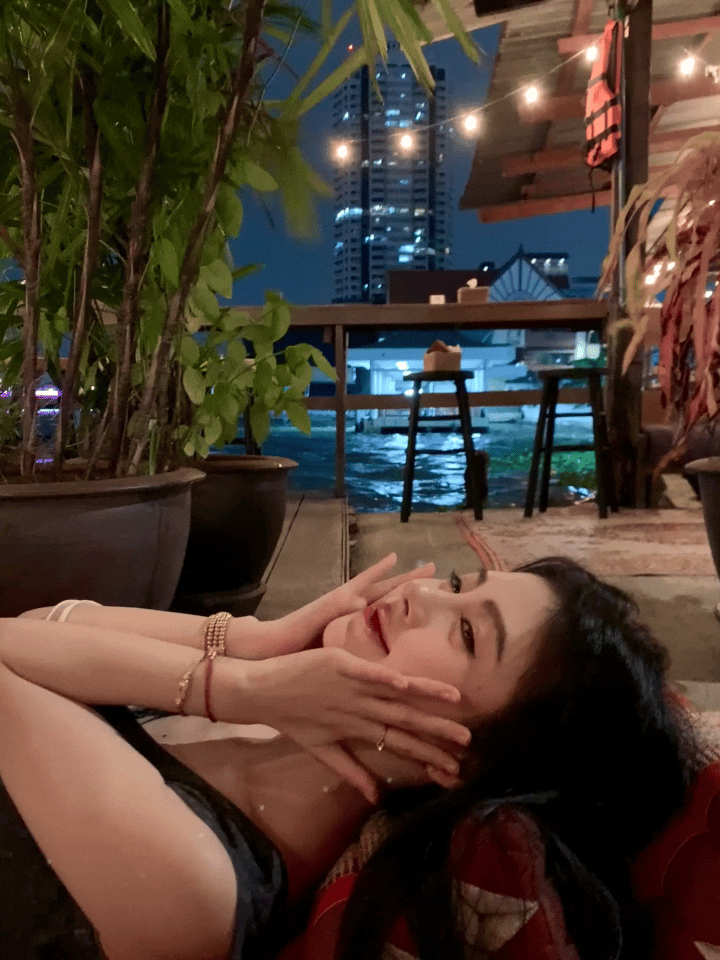 前到处旅游，昨天还在美美发自拍吃美食，以为合约已经解决了。。。不管怎么说，内核是