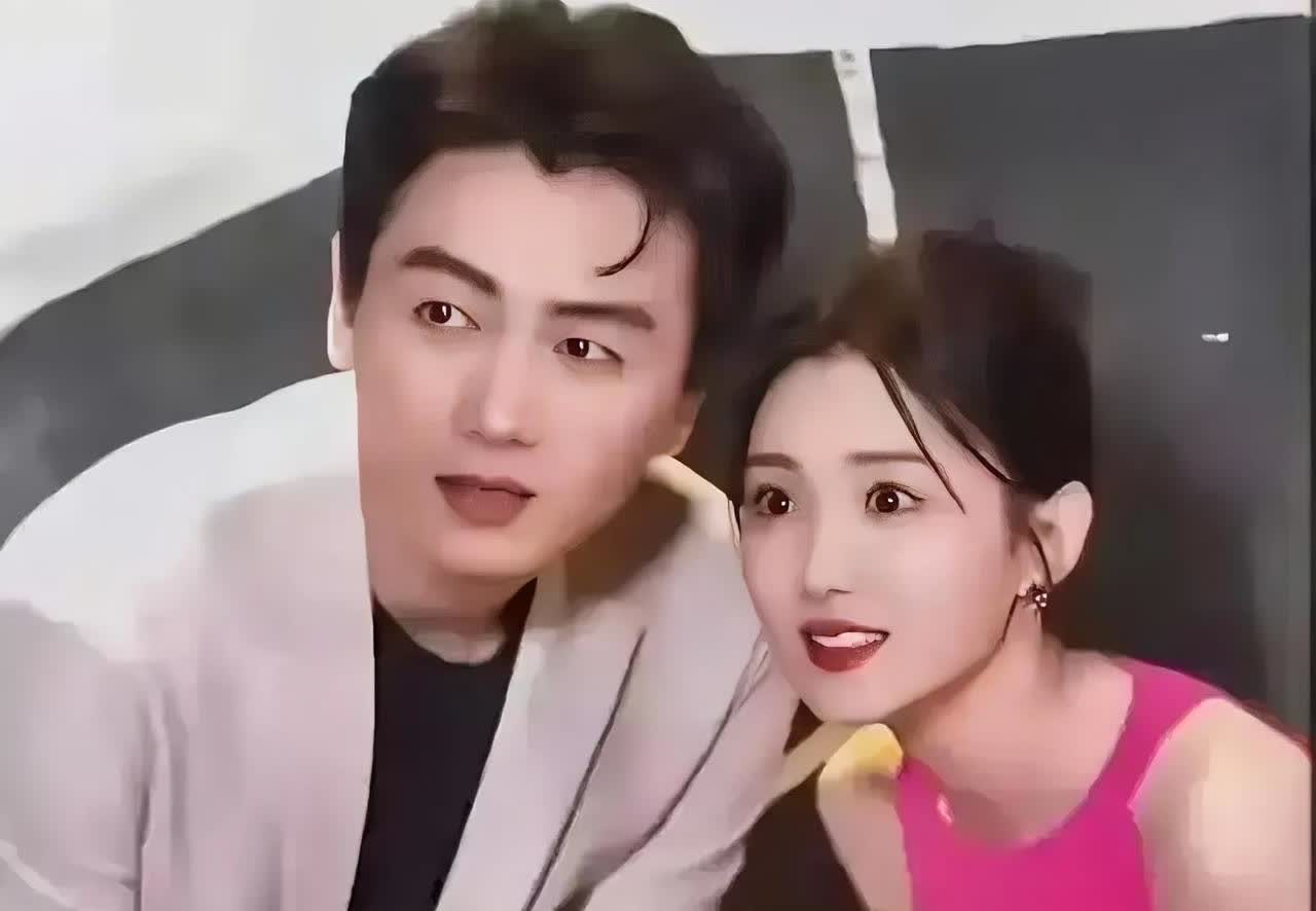 陈晓和毛晓彤是绝对不可能在一起的，因为我们都忽略了一个细节，陈翔是陈晓结