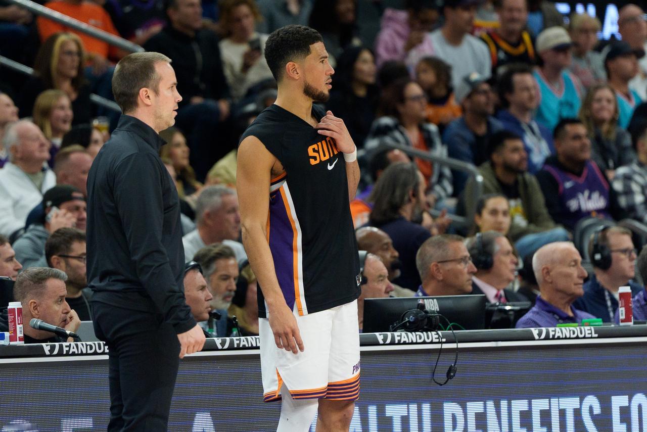 同样是0-2，太阳队比火箭队表现显然更让人尊重。西部季后赛首轮雷霆VS太阳系列