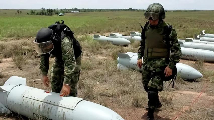 集束炸弹致命威胁！108国联名求销毁，中国为何拒绝签字？