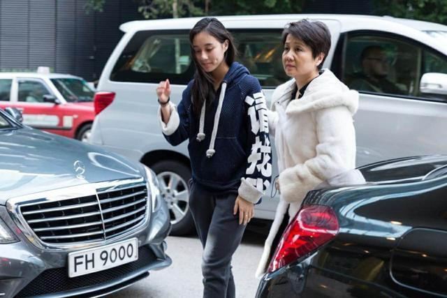 热点话题:星二代热衷买豪宅, 梁安琪千金, 李嘉