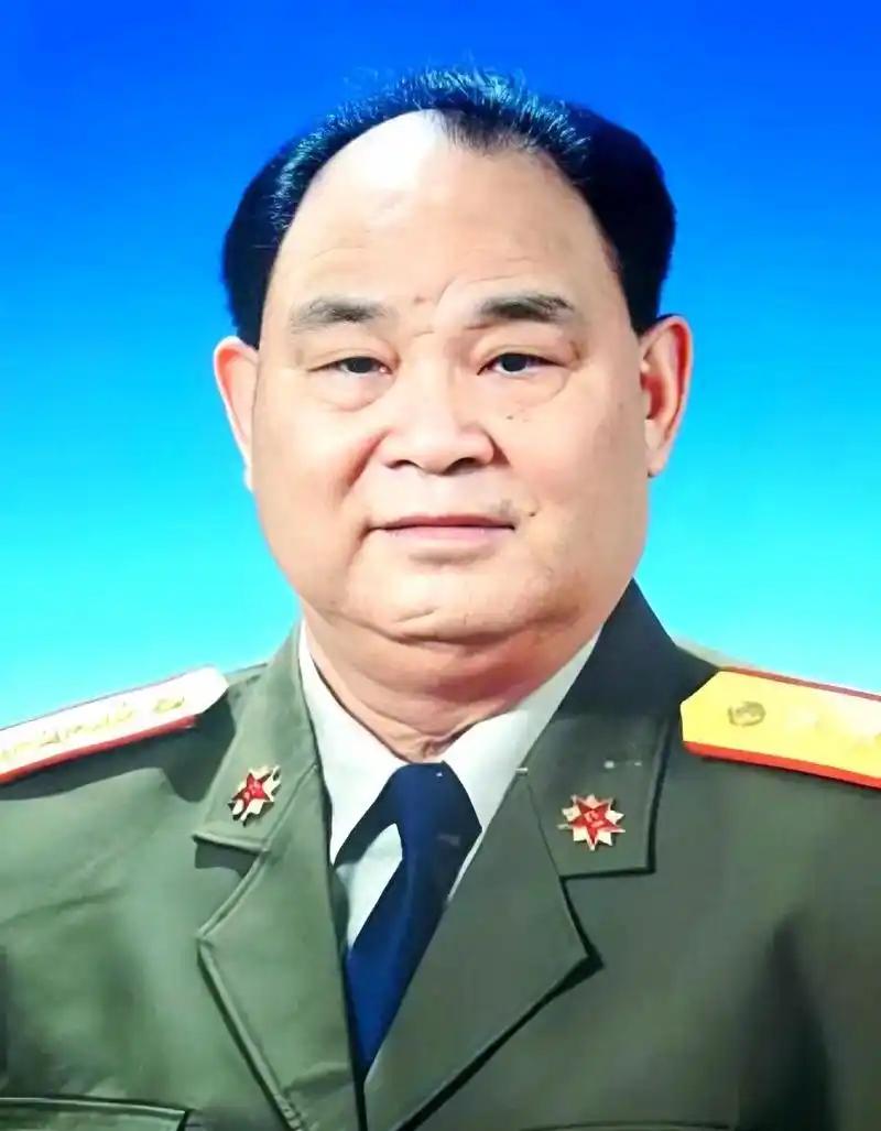 张太恒上将担任师长期间，部队迎来扩编，干部提拔调整名额充足。部下见状善意提议，可