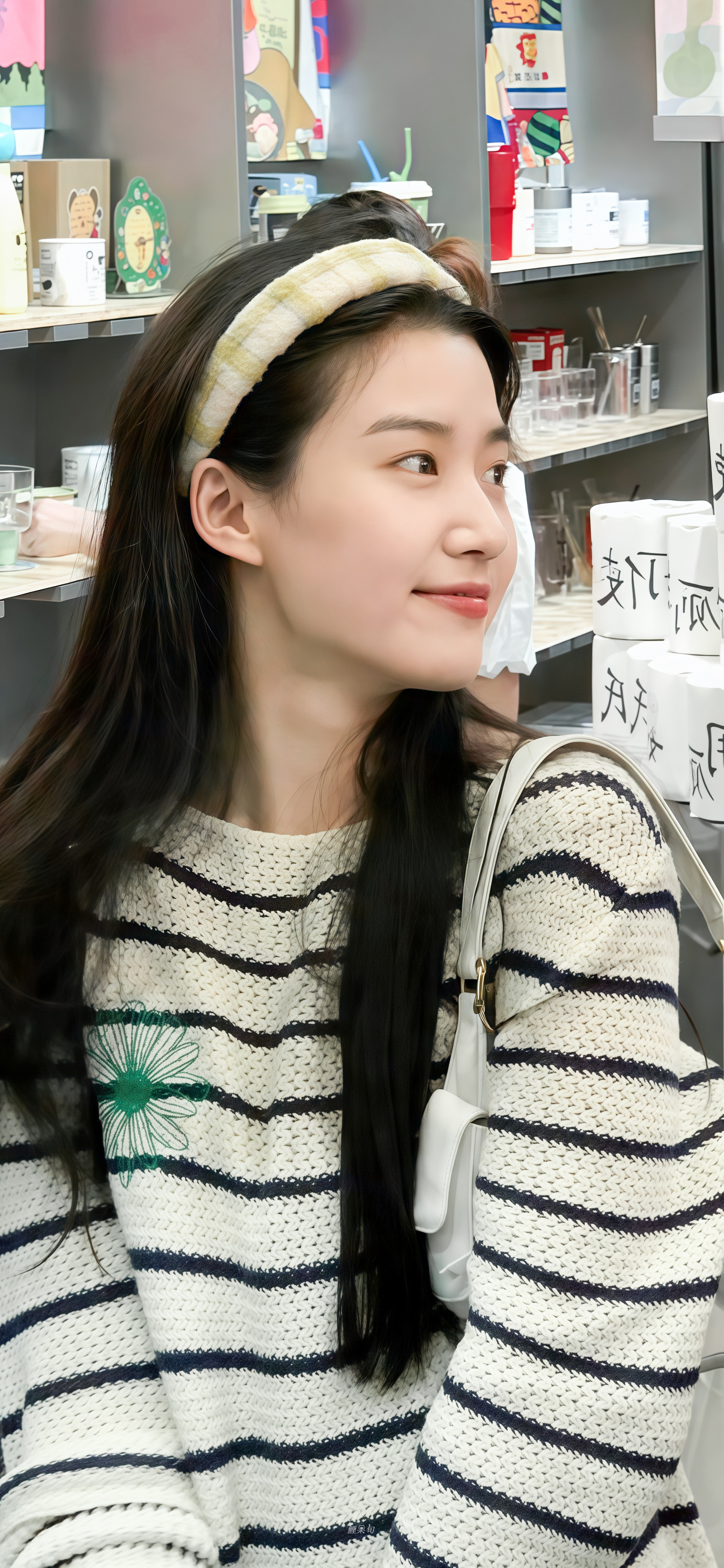被卢昱晓这套造型可爱晕我过生日也想穿成卢昱晓这样这套造型每一处小设计都好用心，