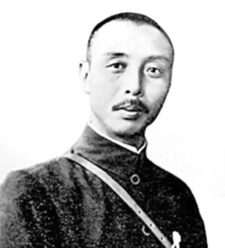 1938年，河北盐山头号大地主孙仲文，为了泄愤和向八路军示威，直接把重伤被俘的杨