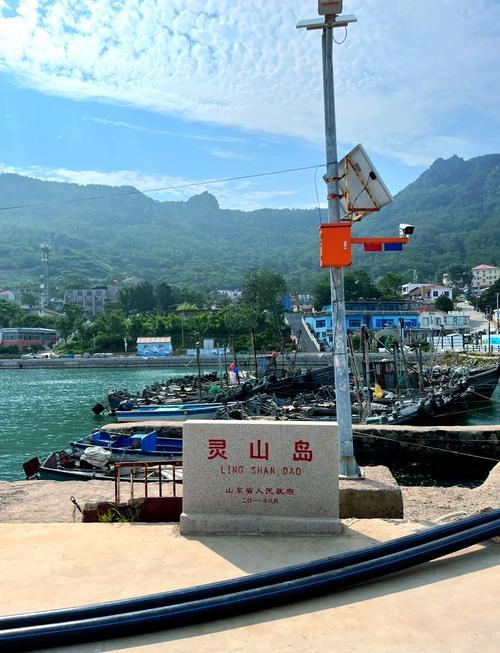 暑假来海边旅游，青岛灵山岛美景游玩攻略！青岛灵山岛美景和美食推荐：1、灵山