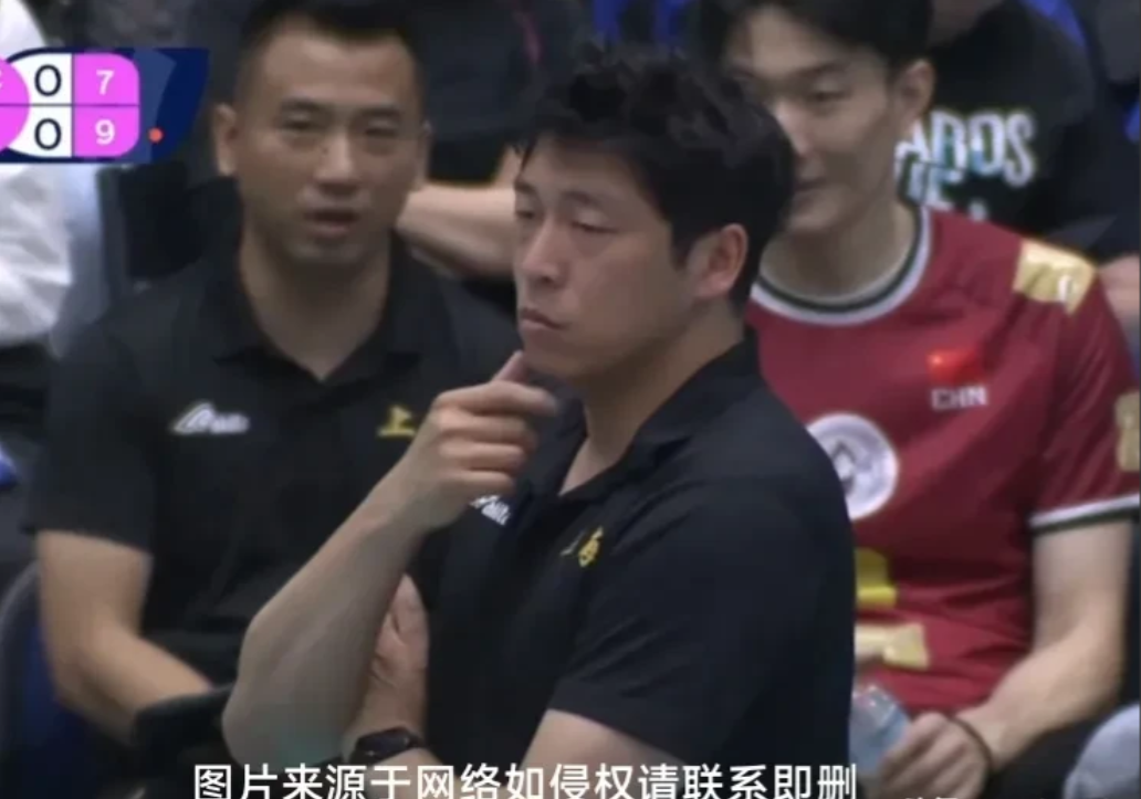 手握四局点被逆转，上海男排战伊朗不容乐观！5月16日，亚冠四分之一