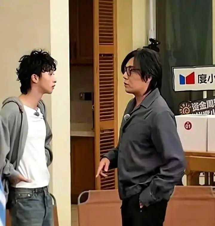 一张嘴就分阵营！秦昊说