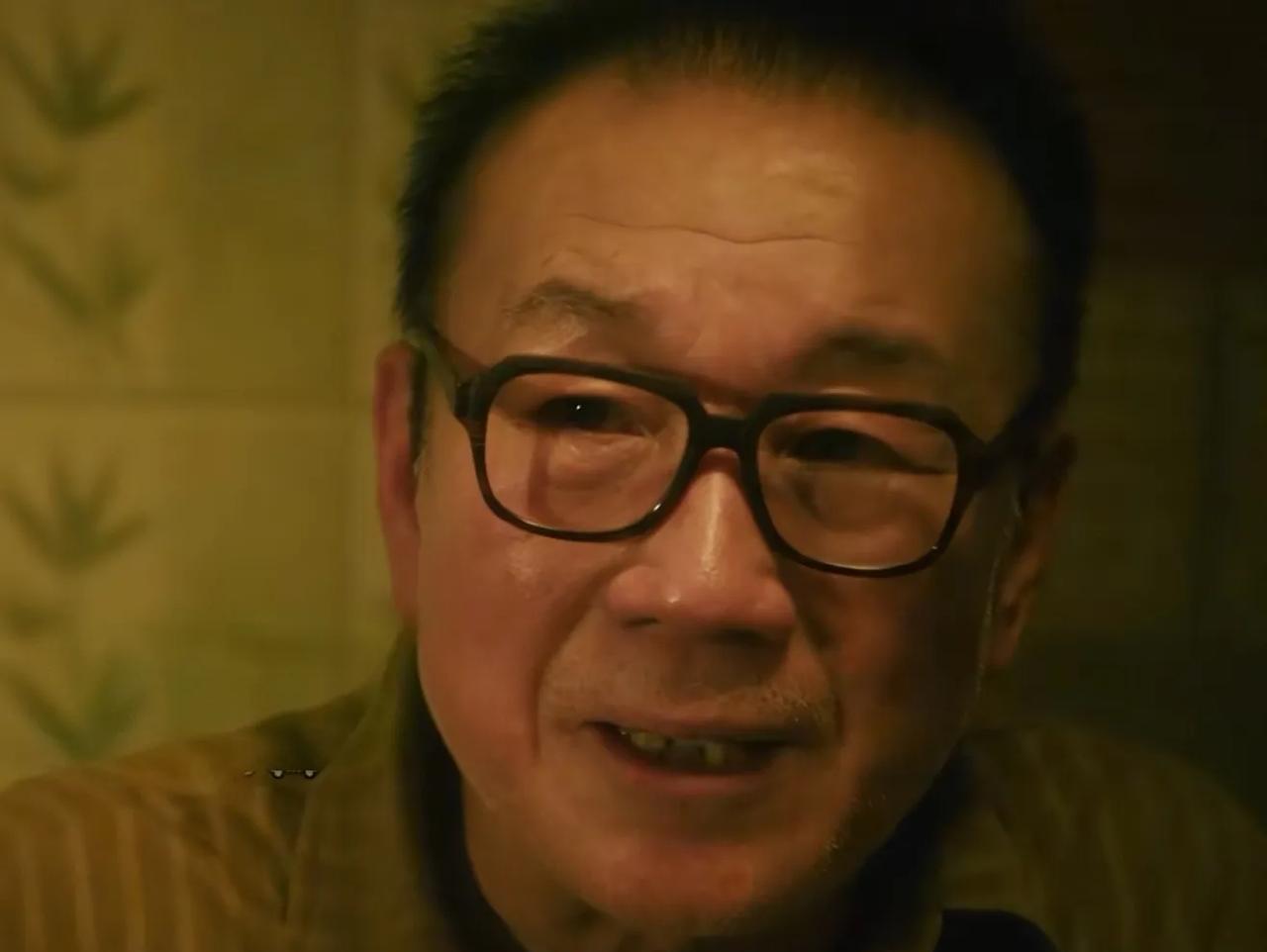 《扫毒风暴》卢少骅最终也没有开车撞向师傅，但师傅却对他说：让我跟你干吧，我知道干