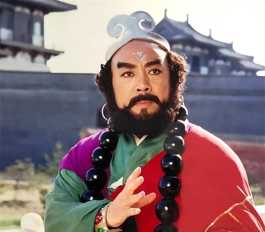 西游记今天担子格外沉，山路泥泞难行，俺脚底磨出了血泡。但想到师父在前头等着，西天