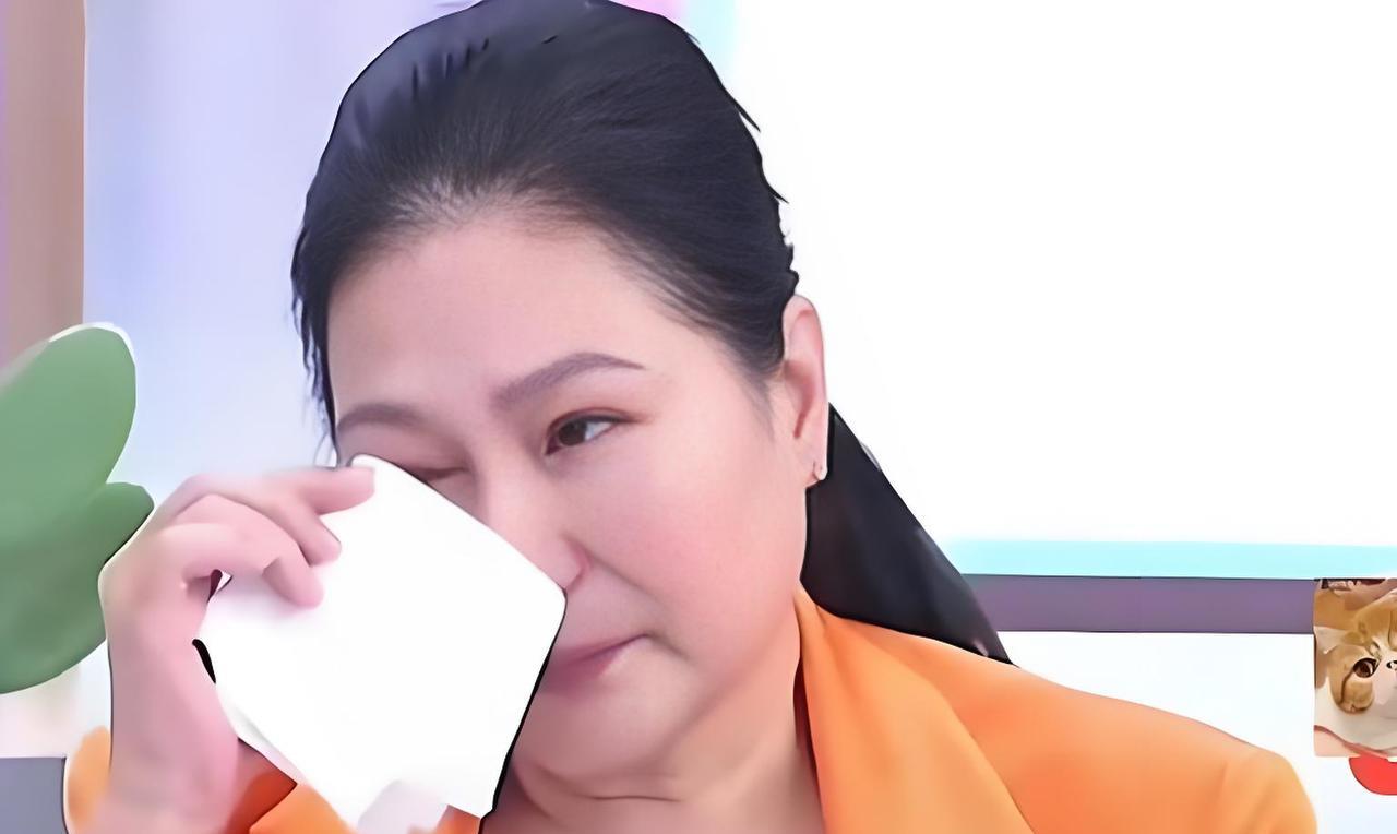 终于知道s妈为何要连发6条，想念大s的文字了！不是因为汪小菲不理她，也不是因