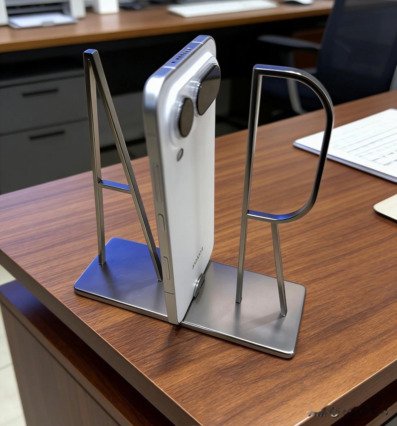 荣耀Magic8ProAir真机已到店，这次的摆台挺有意思，也是个AI