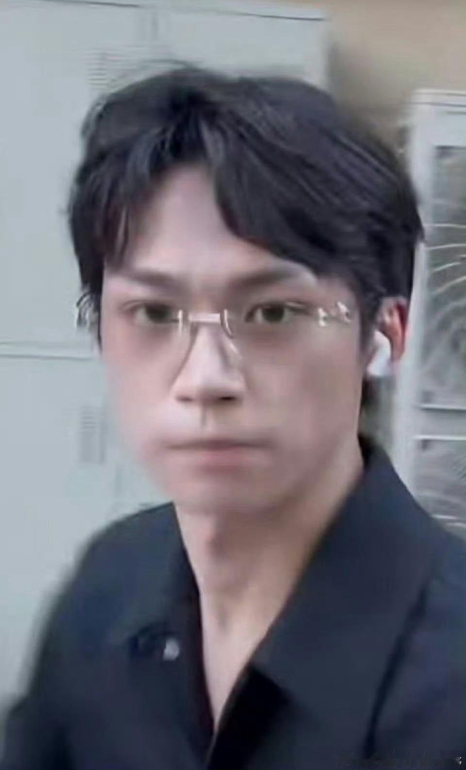 梓渝对私生火力全开律师谈梓渝被私生围追堵截梓渝这面向看起来好令人不适而且