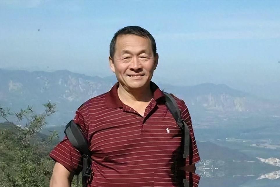 当年我在北京门头沟大山里漫山遍野参与搜救的时候，怎么也想不到，十几年后看到一个2