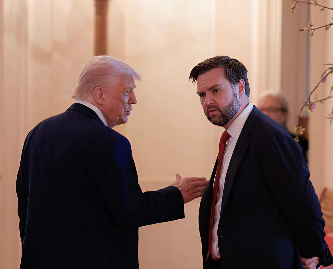 阿美:波斯猫我们来谈谈吧波斯猫:谈什么阿阿美:只要你放弃研发蘑菇交出