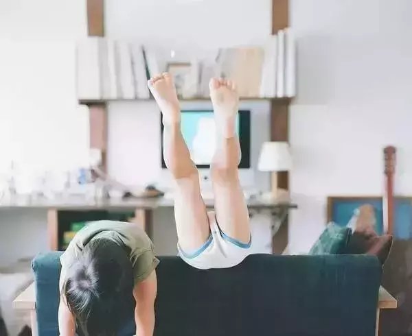 “孩子不讲规矩, 迟早要出事”值得所有父母警醒!