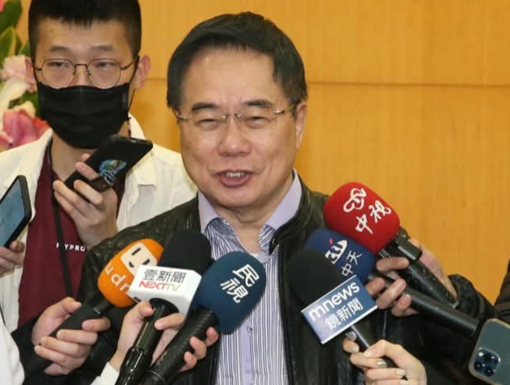国民党前立委蔡正元入狱服刑一段时间，老友、前立委邱毅透露他探监看到的情况73