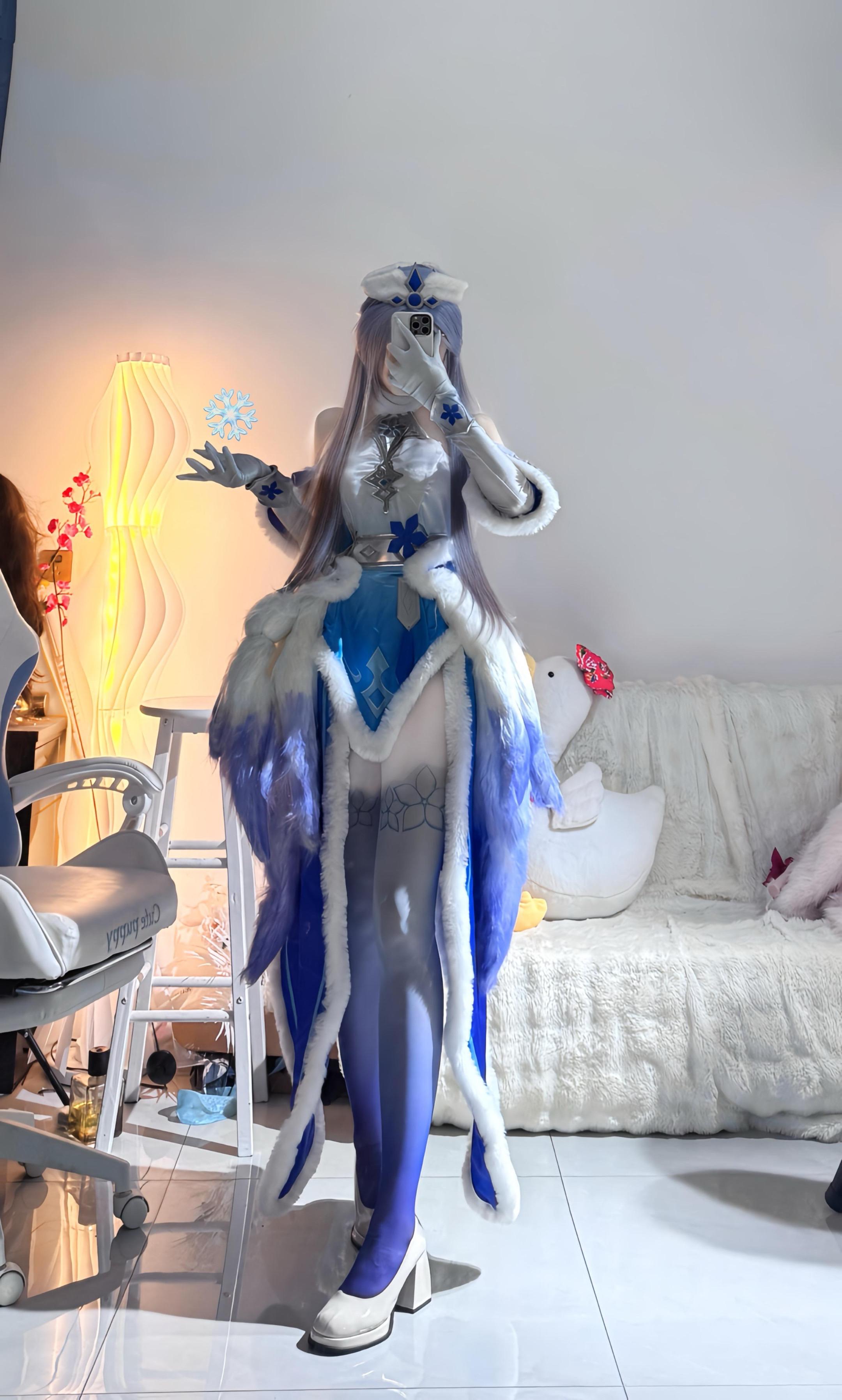 没想到第一次见到雪 感受到的却不是寒冷。