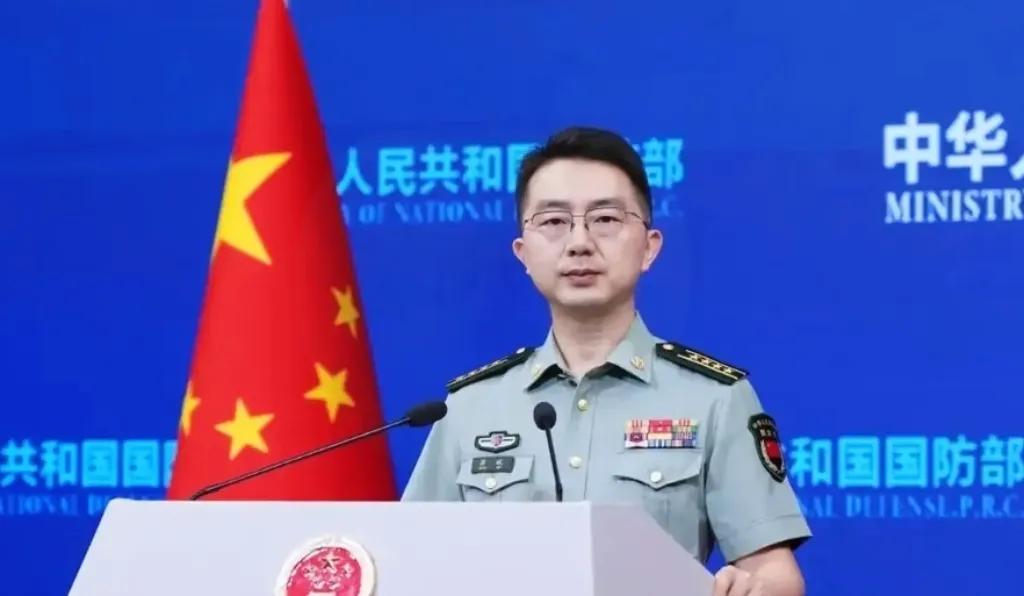 国防部这次是真的不装了，直接跟对面摊牌！1月16号发布会上那句“瓮中捉鳖”，听得