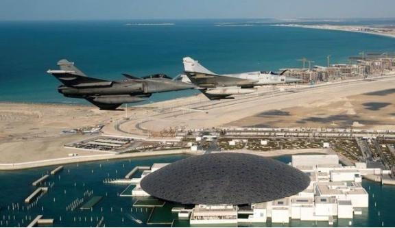 现在最难受的其实不是法国，而是那些已经装备了“阵风”战斗机的国家。比如阿联酋，埃