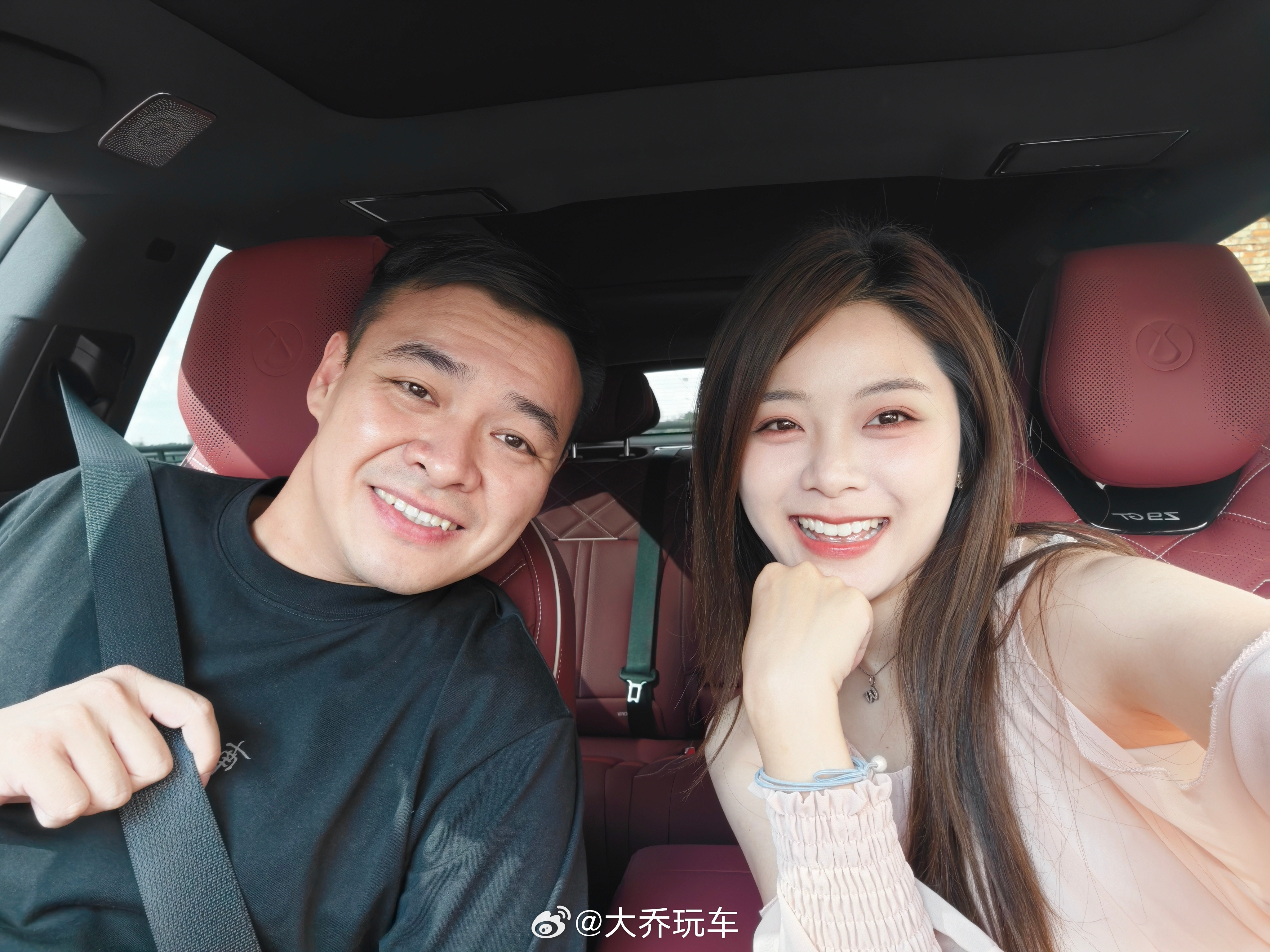 美好的一天，又是从跟山哥见面开始。今天一路向西