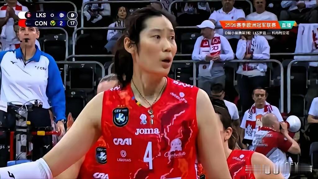 好消息，朱婷助球队13分，拿下2026意大利杯冠军！赛后和队友拥抱庆祝。一个出身