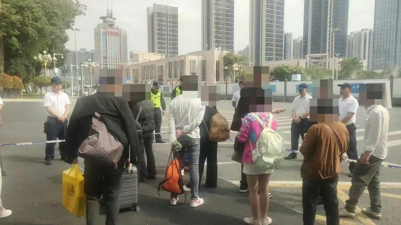 深圳多家中介以香港北部都会区招工为名，诈骗全国数百人中介费几百万。这些中介主要集