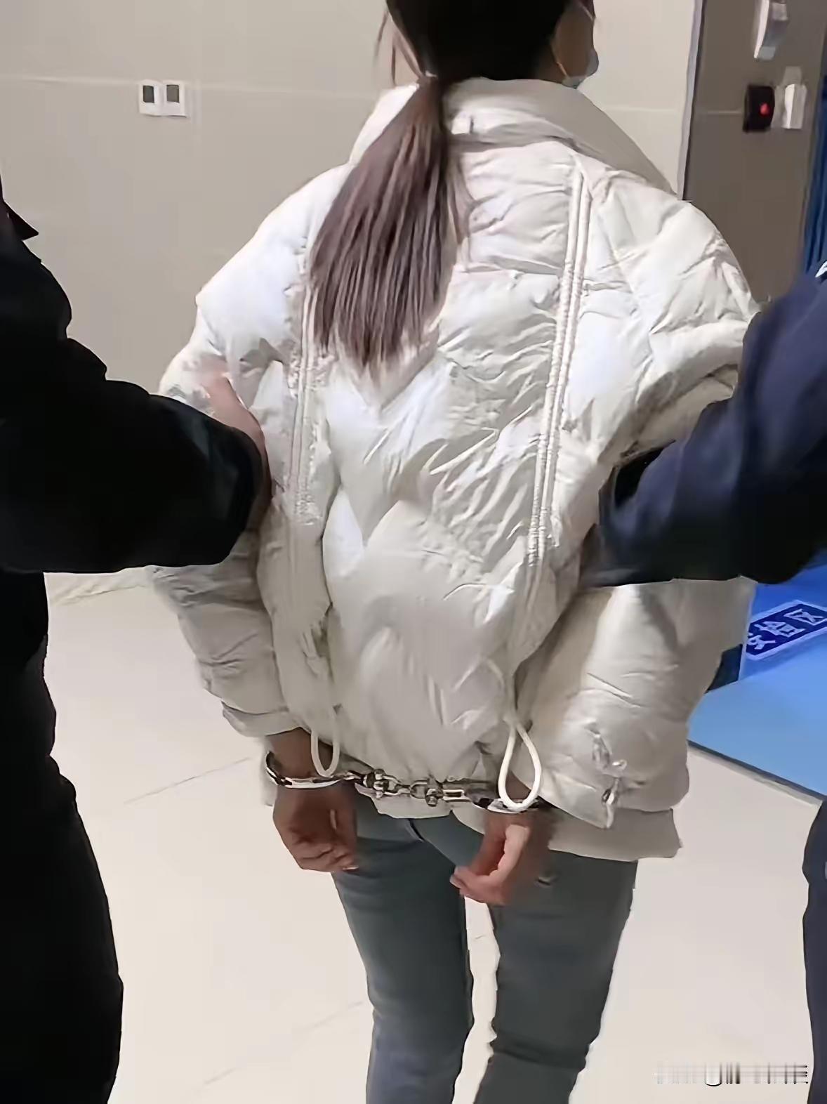 烟台这事儿真的越想越气！女子被两名男子侵犯后，本是妥妥的受害者，结果被闺蜜一番算