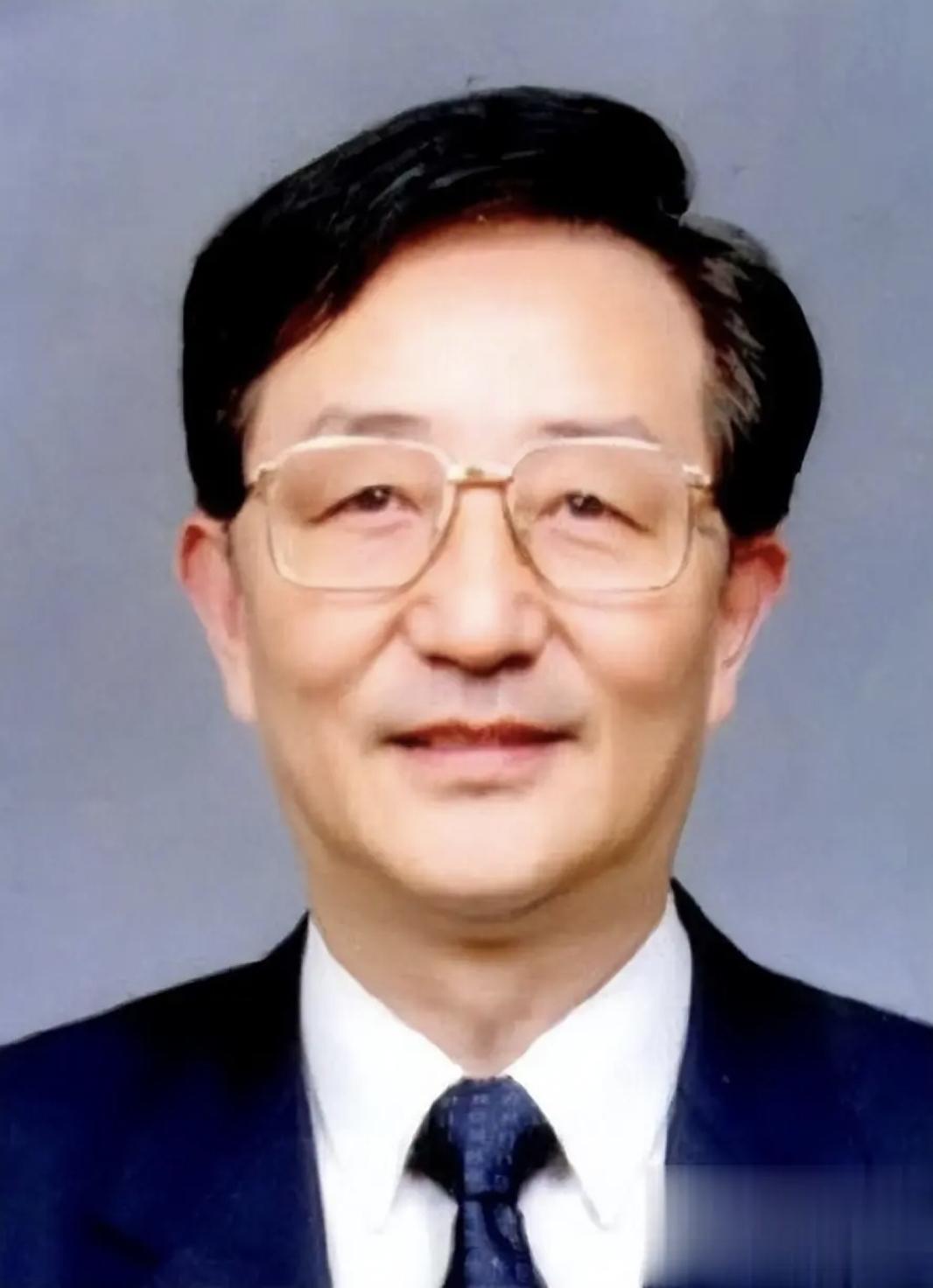 中央惩治腐败的力度越来越大。记得2000年前后，中纪委处理的最大级别老虎就是