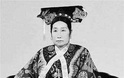 惊天内幕！慈禧太后临终前，为什么立三岁的溥仪为皇帝？她到底在打什么算盘？说起光