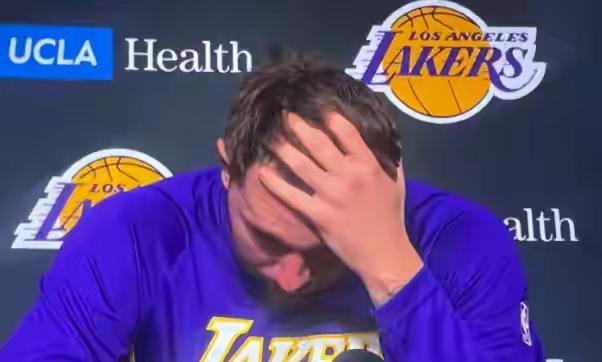 操蛋！东契奇挠头了！这赛程是咋安排的，继上一次五连客，又来一波八连客！即昨天湖