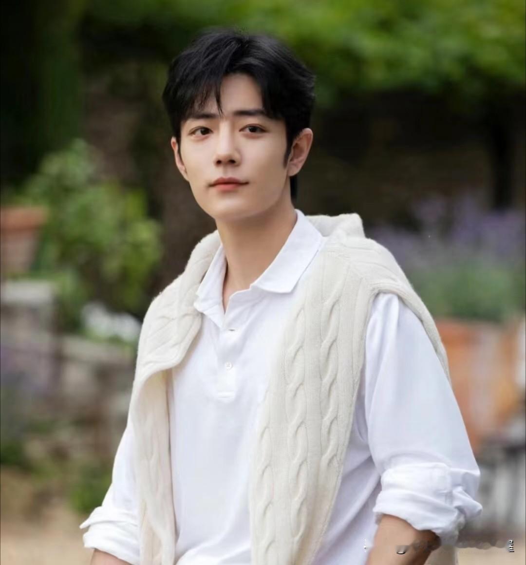 辛芷蕾还是说得太准！不信你看肖战。不是因为演技，不是因为长相，而是因为努力