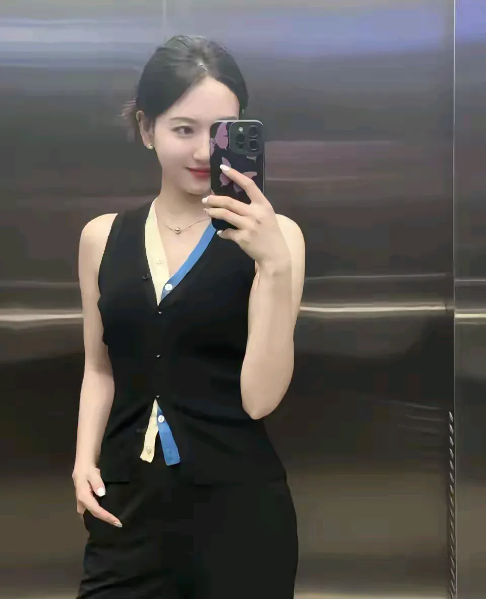 姑娘，老娘，丈母娘你看 我像什么娘大胆说 咱不生气