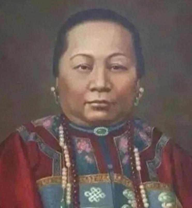 香港首富何东、赌王何鸿燊、功夫巨星李小龙，这三个如雷贯耳的名字，你绝对想不到，他