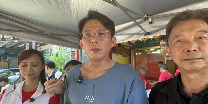 台立法机构昨三读通过攸关“法庭直播”的“法院组织法部分条文”修正案，民众党主席黄