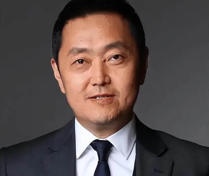 千亿身家也留不住一命！左晖确诊肺癌后豪掷重金赴美医治，最终结局让人唏嘘。世人