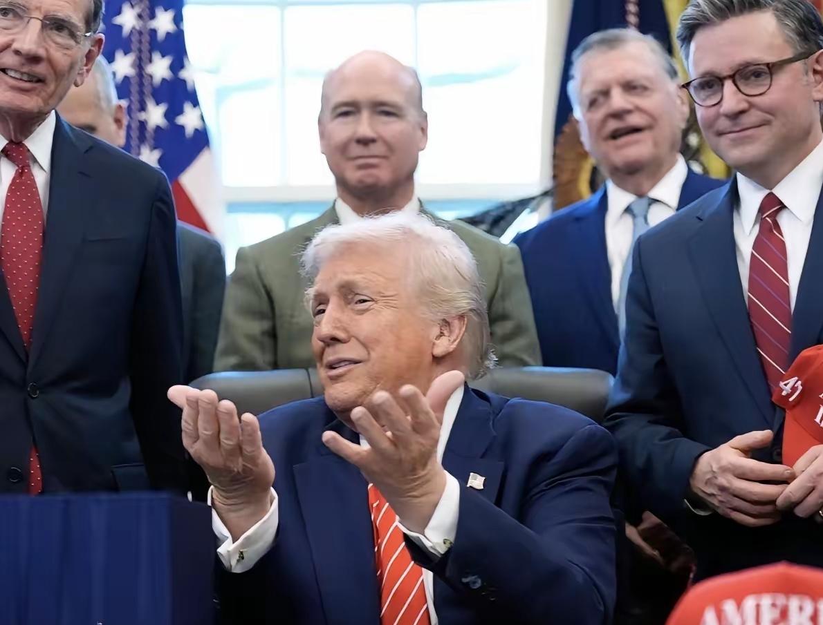 2月19日，美国《华尔街日报》丢下重磅消息：一项对台超过200亿美元的大规模军售