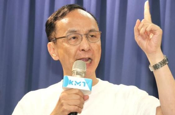 今天，很久没露面的国民党前主席朱立伦表示，食安问题从来不分颜色。当民进党当局不能
