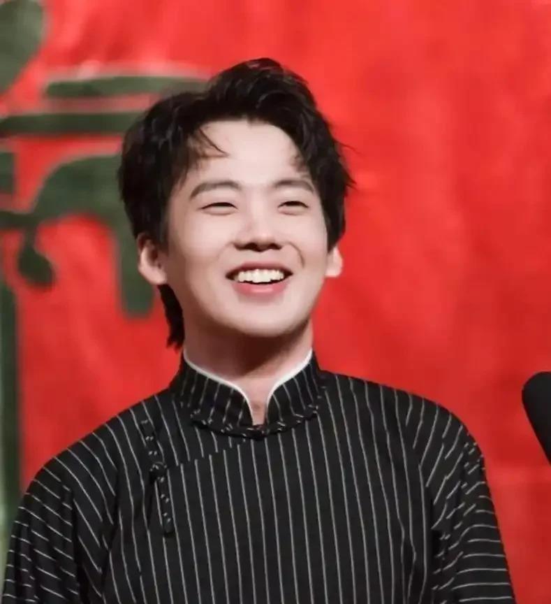 我们本地有句俗话：皇帝爱长子，百姓爱幺儿，这谈的是继承的正统性问题。可放到现在，