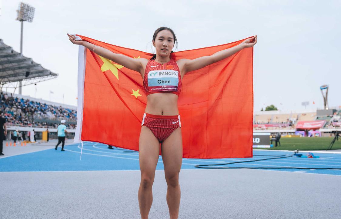 小飞人陈妤颉夺得田径亚锦赛女子200米冠军，但100米可能要沦为副项了。小孩姐今