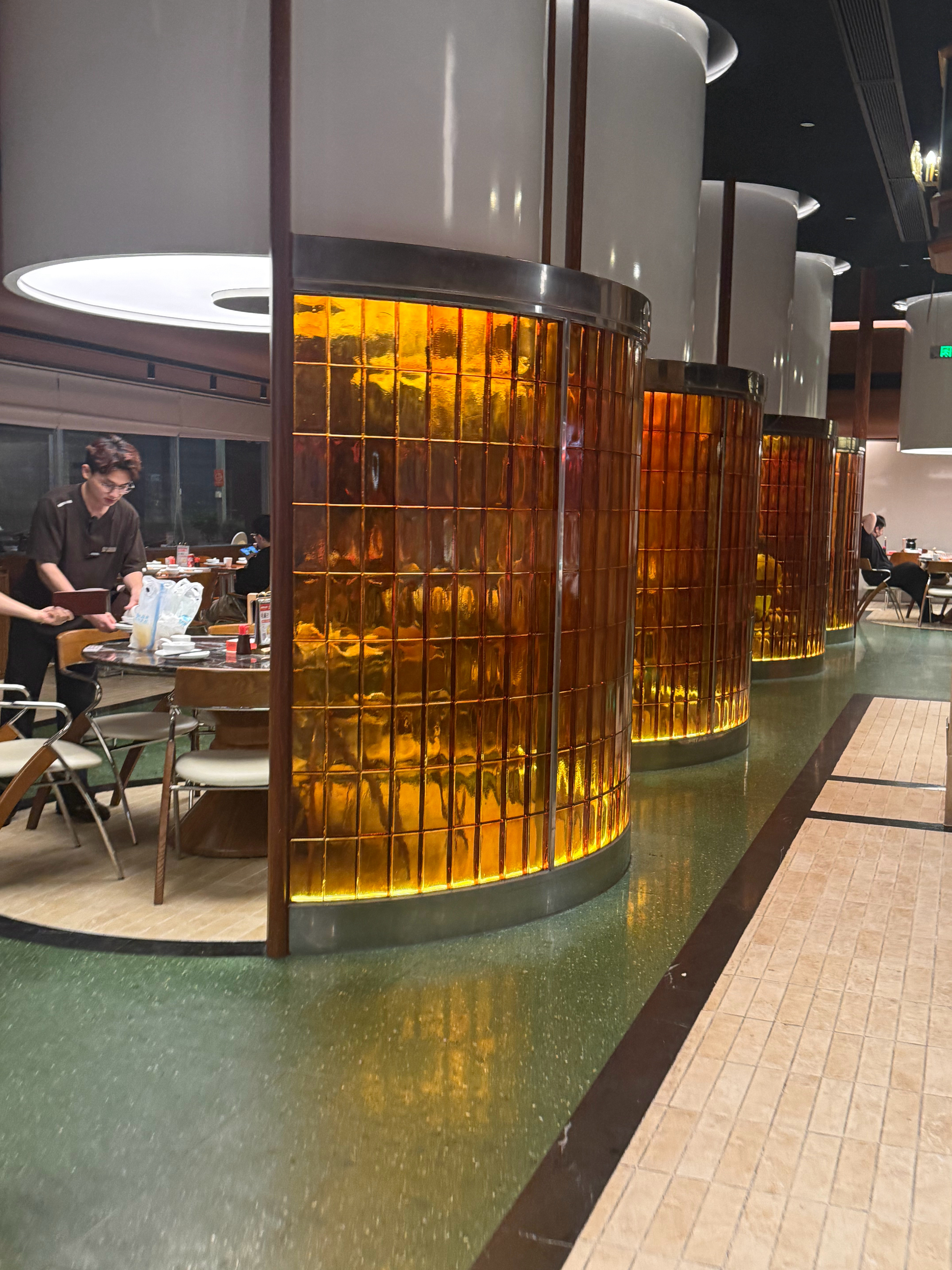 吃宵夜的时候，你会想起谁？我先说