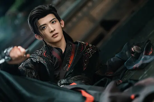 二刷完《暗河传》苏暮雨这个角色不好演，是现在比较少见的外表冷漠，内心丰富型，