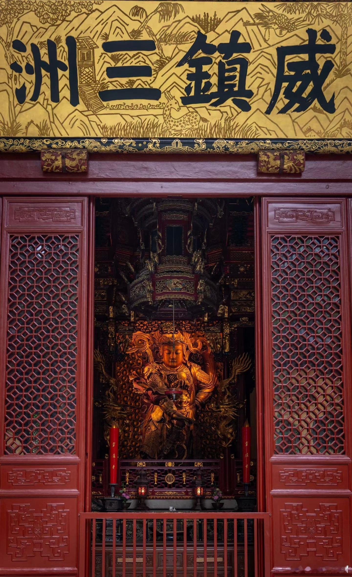 佛教为什么来寺庙想流泪❓师父说：难得遇到愿意倾听你心事，还不指责你的人。