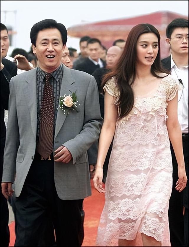 许家印有你佩服的地方吗他胆子大，敢想敢干，值得我佩服。