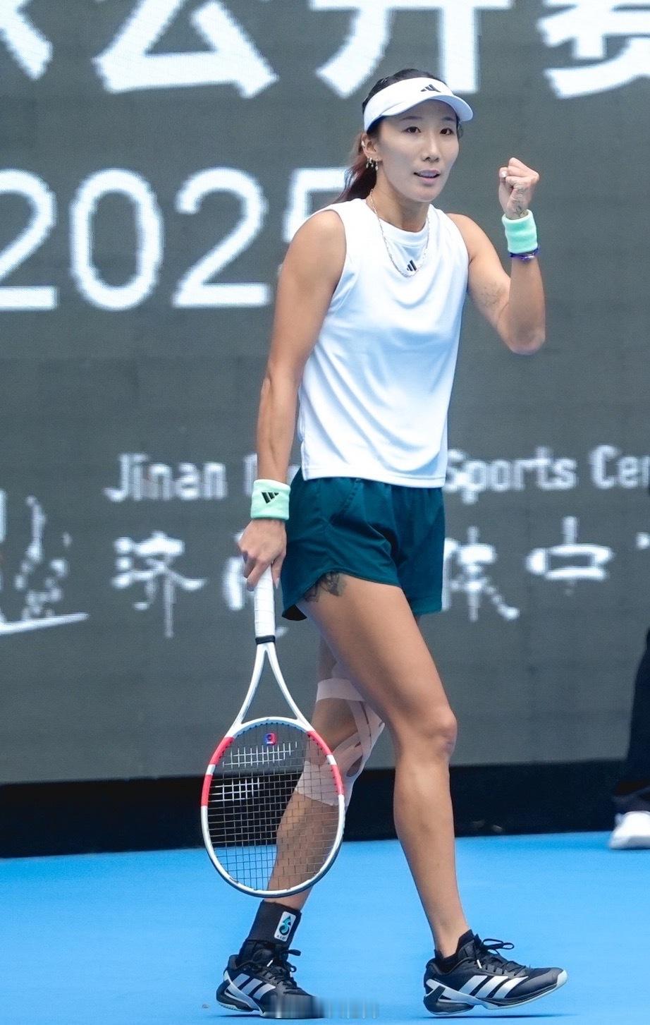 布拉格WTA250资格赛决胜轮高馨妤🇨🇳以6-2/0-6/6-3力克琳-弗吕