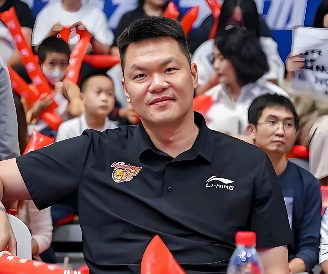 广东男篮主场碰到难题！明晚19：35分，广东男篮将在主场对阵广州男篮！与G1比