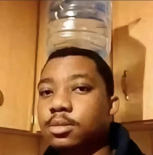 老师：人类不可能在水下呼吸你：